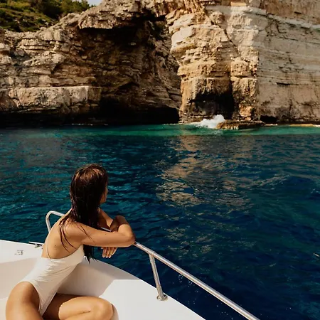 Agali Paxos 4* Oziás