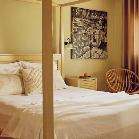 מלון Agali Paxos 4*