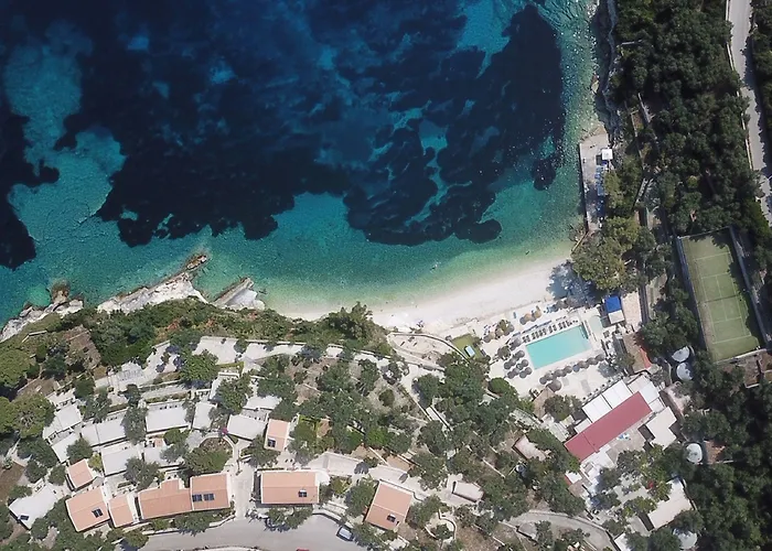 מלון Agali Paxos 4*